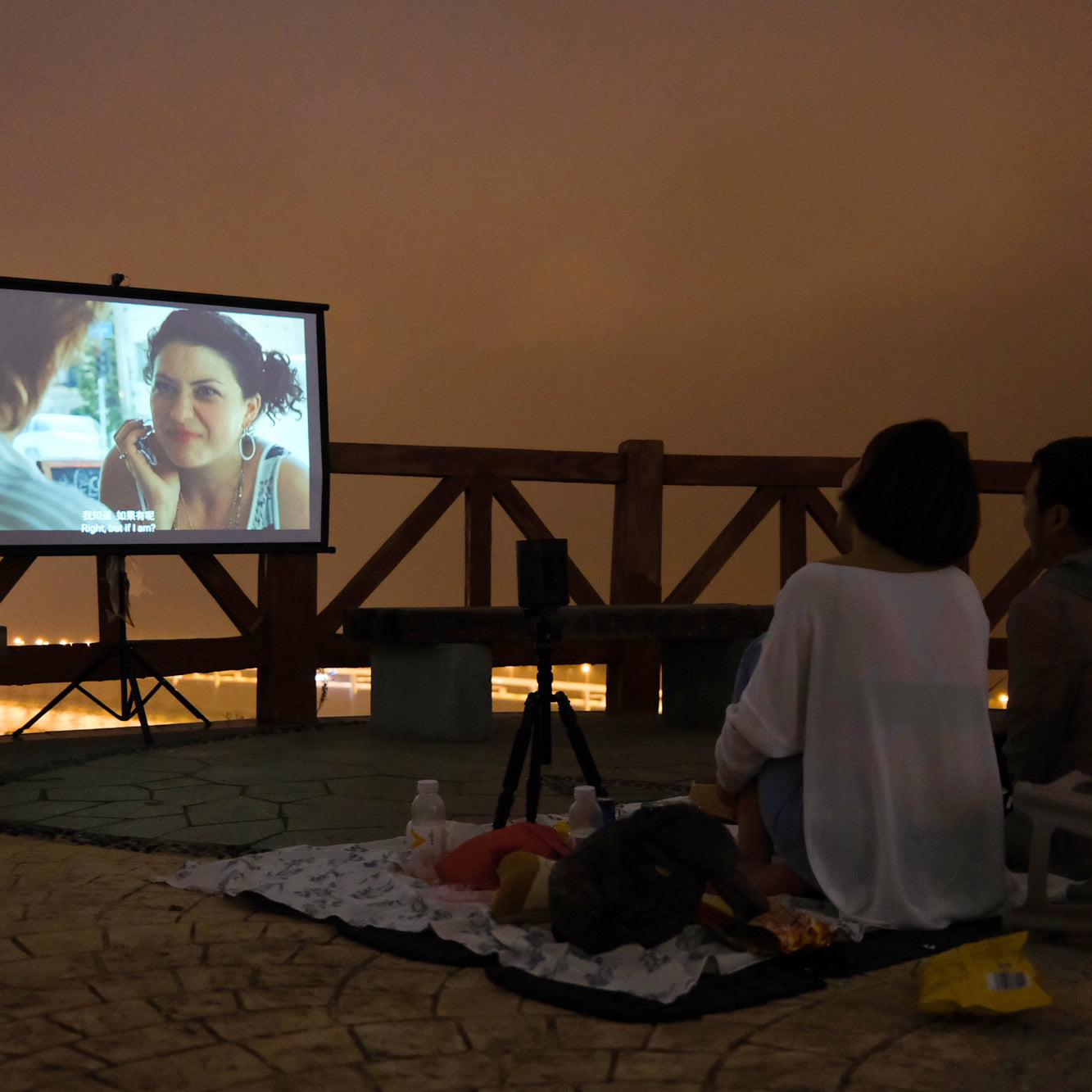 MoGo Pro+ - mini projecteur Full HD 1080p- Petit et clair