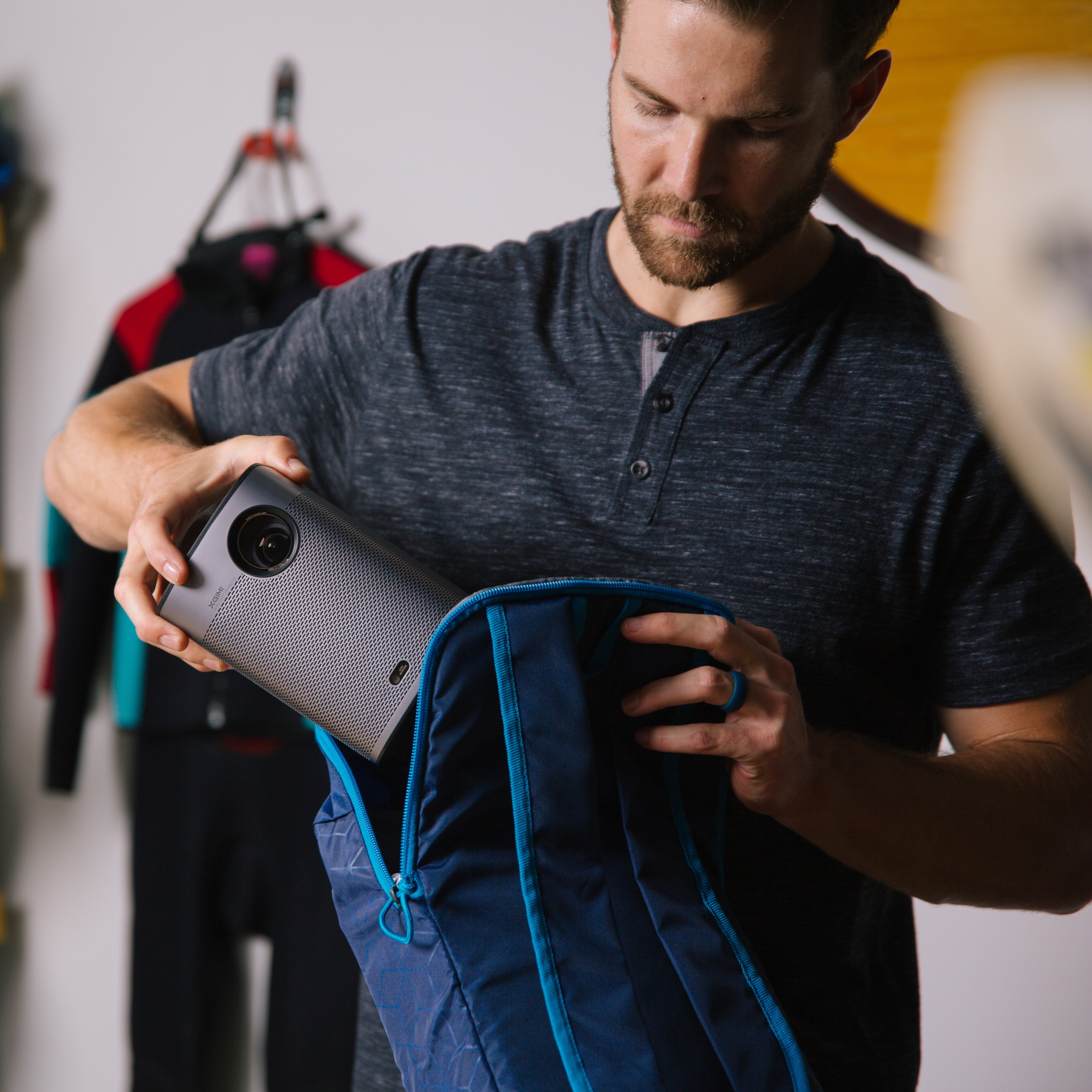 How Smart Projectors Make Road Trip Activities More Awesome 