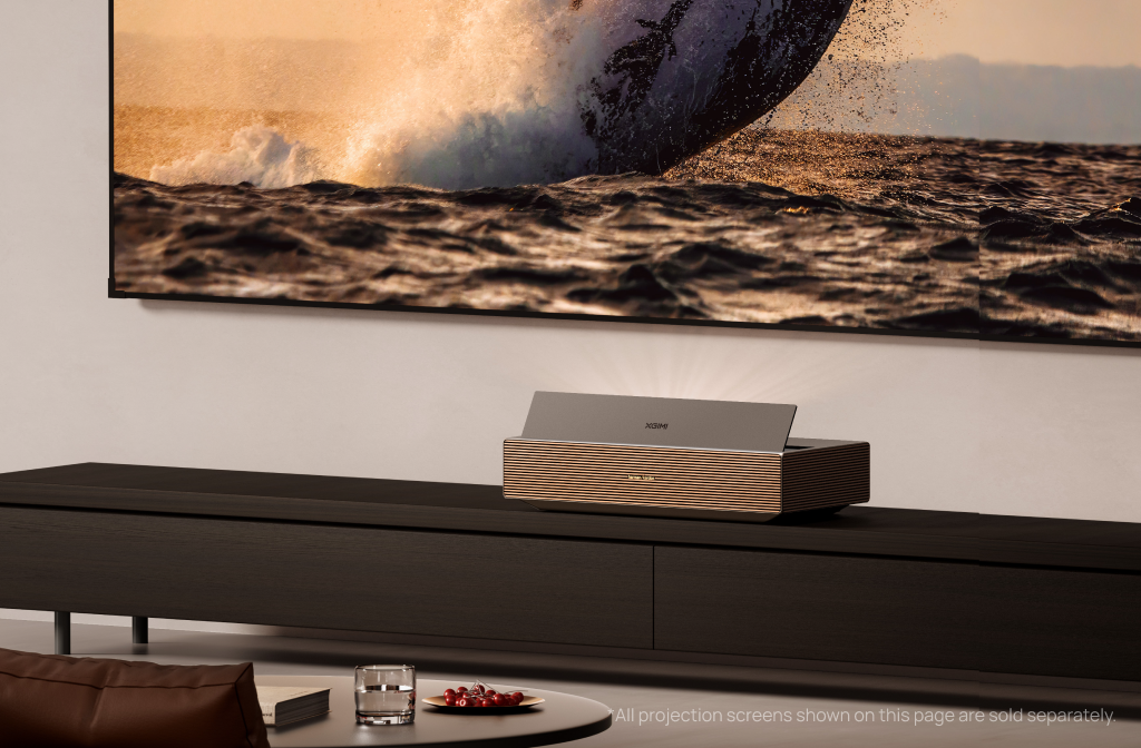 AURA 3 Max ou AURA 3 Pro : quel vidéoprojecteur laser 4K UST choisir ?