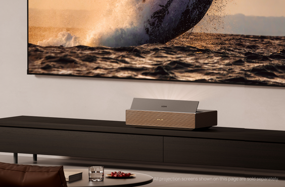 AURA 3 Max ou AURA 3 Pro : quel vidéoprojecteur laser 4K UST choisir ?