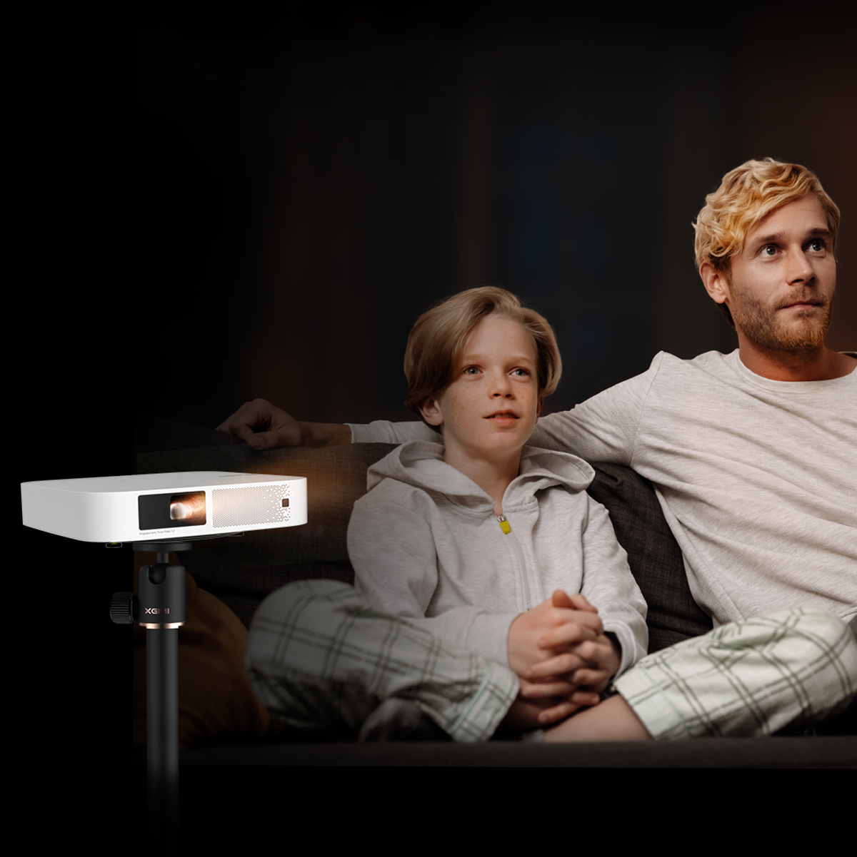 Enjoy Comedy Movie Humor at its
Best With Smart Projectors